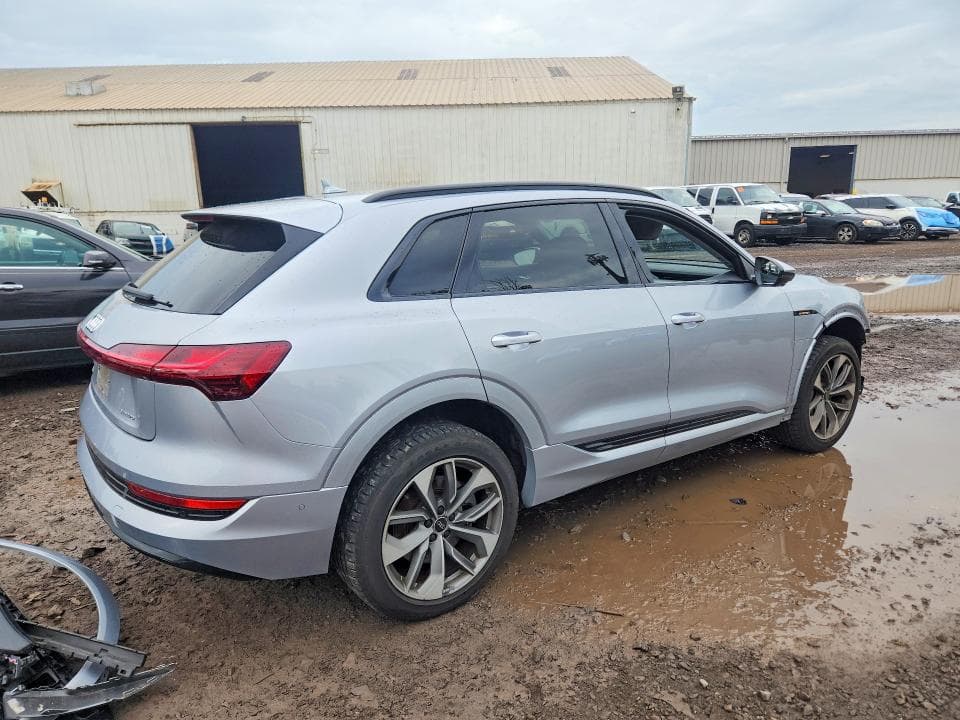 2021 AUDI E-TRON PREMIUM PLUS 3