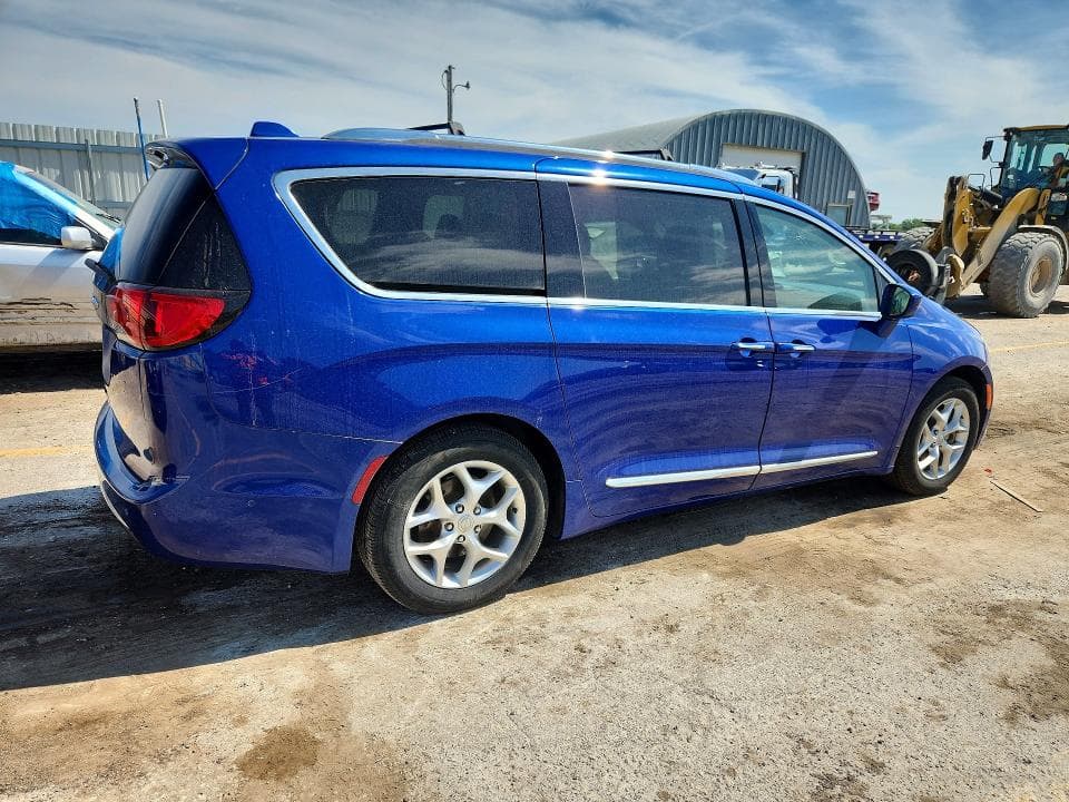 2019 CHRYSLER PACIFICA TOURING L PLUS 3