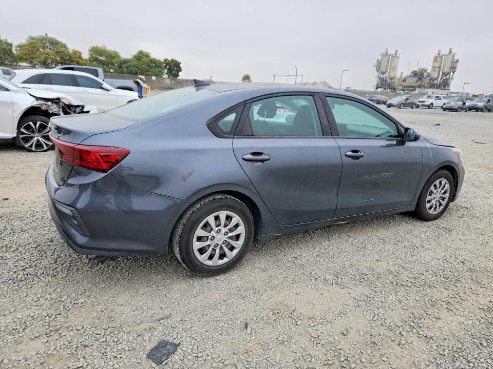 2021 KIA FORTE FE 3