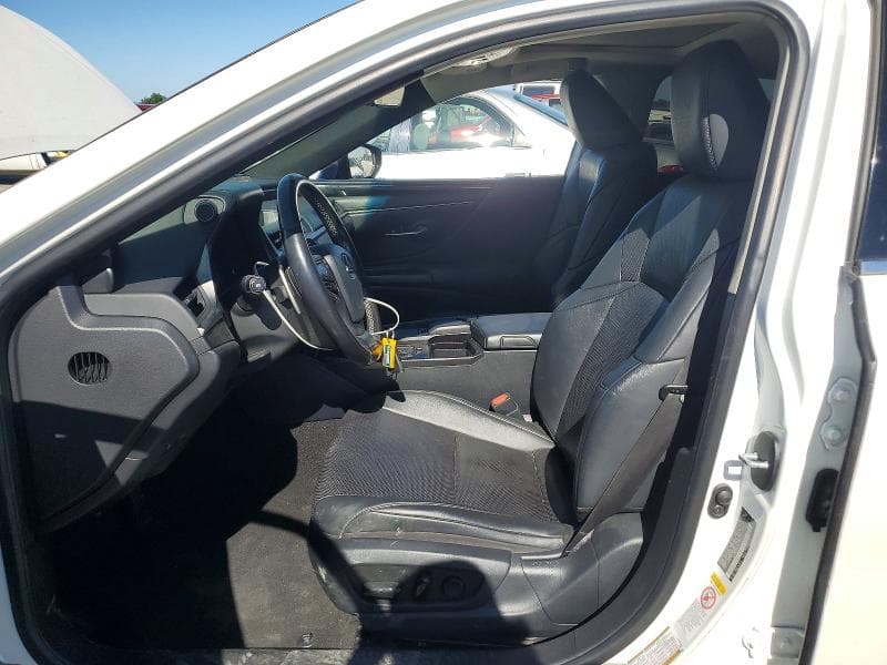 2019 LEXUS ES 300H 7