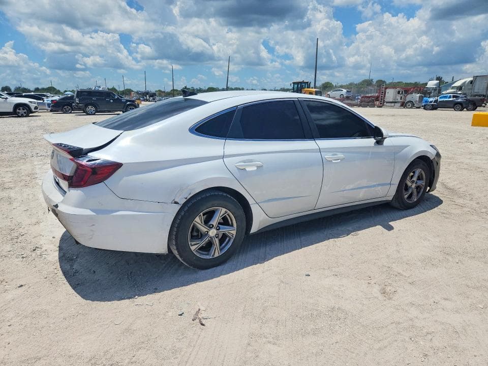 2020 HYUNDAI SONATA SE 3