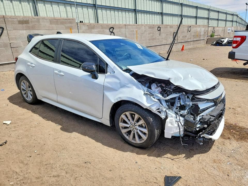 2026 TOYOTA COROLLA HATCHBACK SE 4