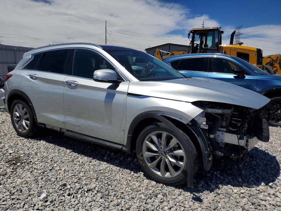 2021 INFINITI QX50 LUXE 4