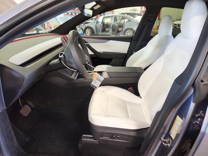 2026 TESLA MODEL Y 7