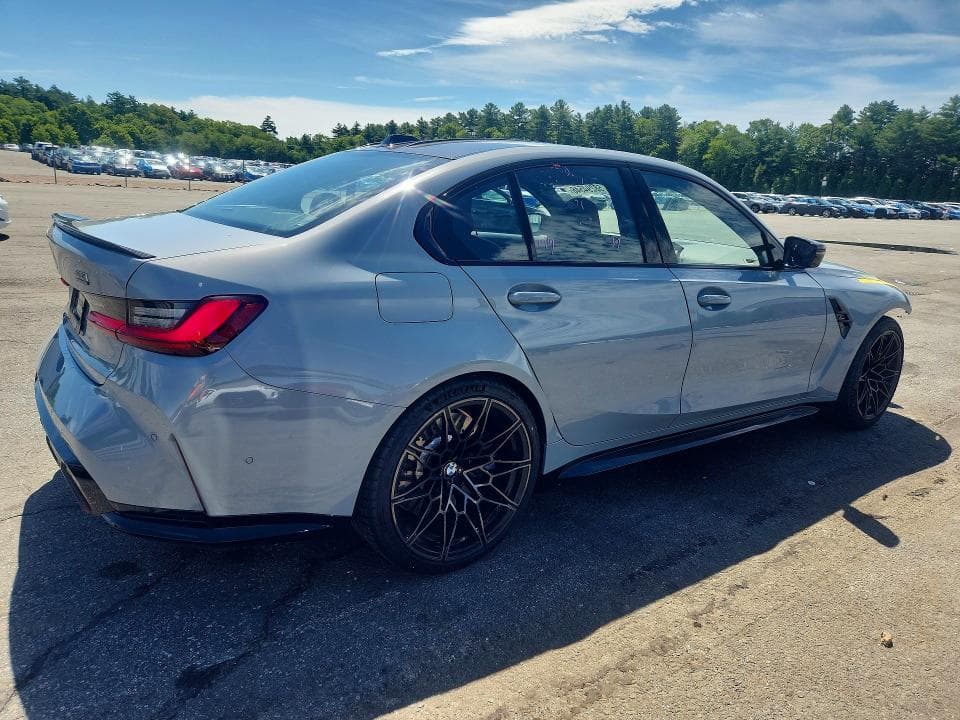 2027 BMW M3 COMPETITION 3