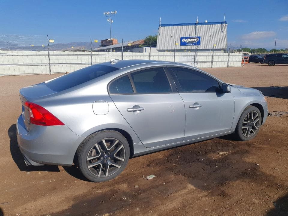 2017 VOLVO S60 DYNAMIC 3