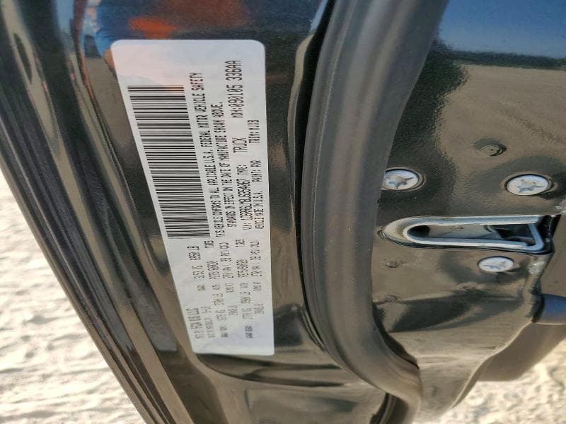 2018 RAM 1500 SLT 12