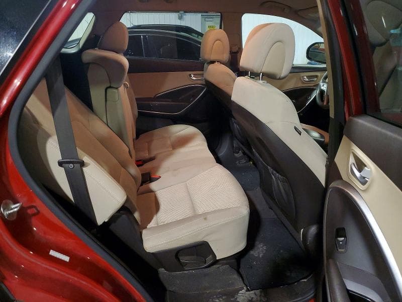 2018 HYUNDAI SANTA FE SE 11