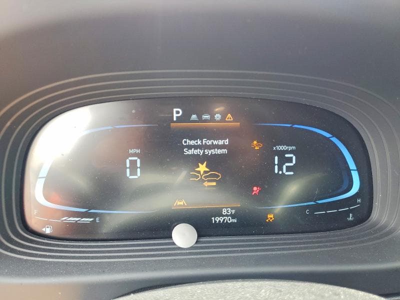 2025 HYUNDAI VENUE SE 9
