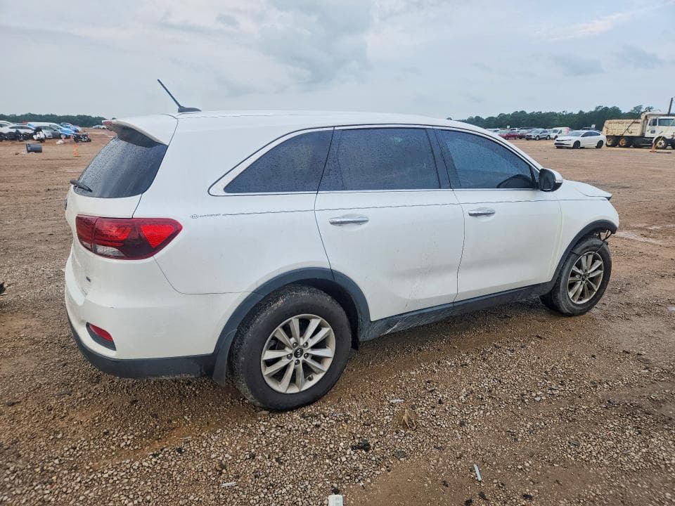 2020 KIA SORENTO LX 3