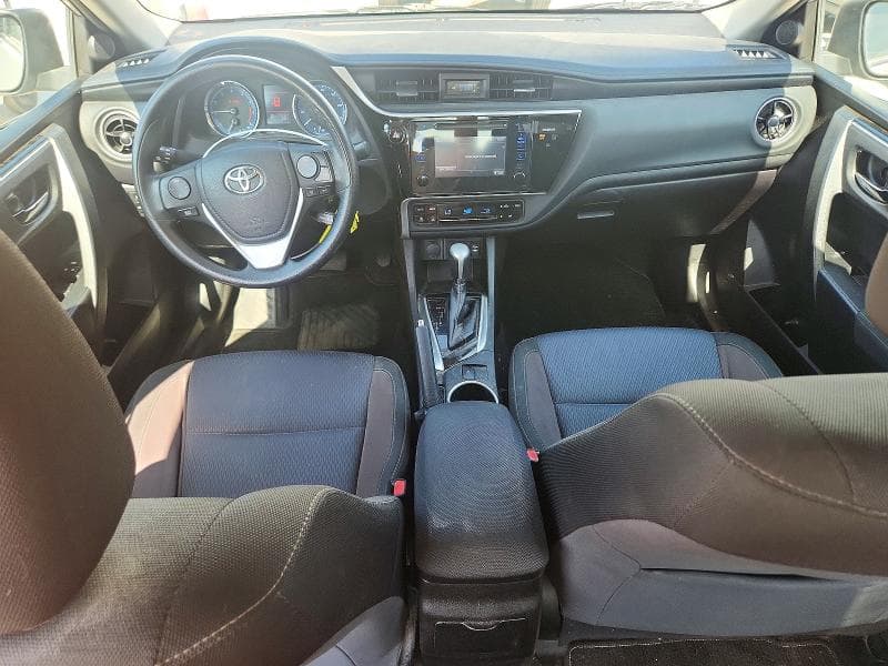 2017 TOYOTA COROLLA LE 8