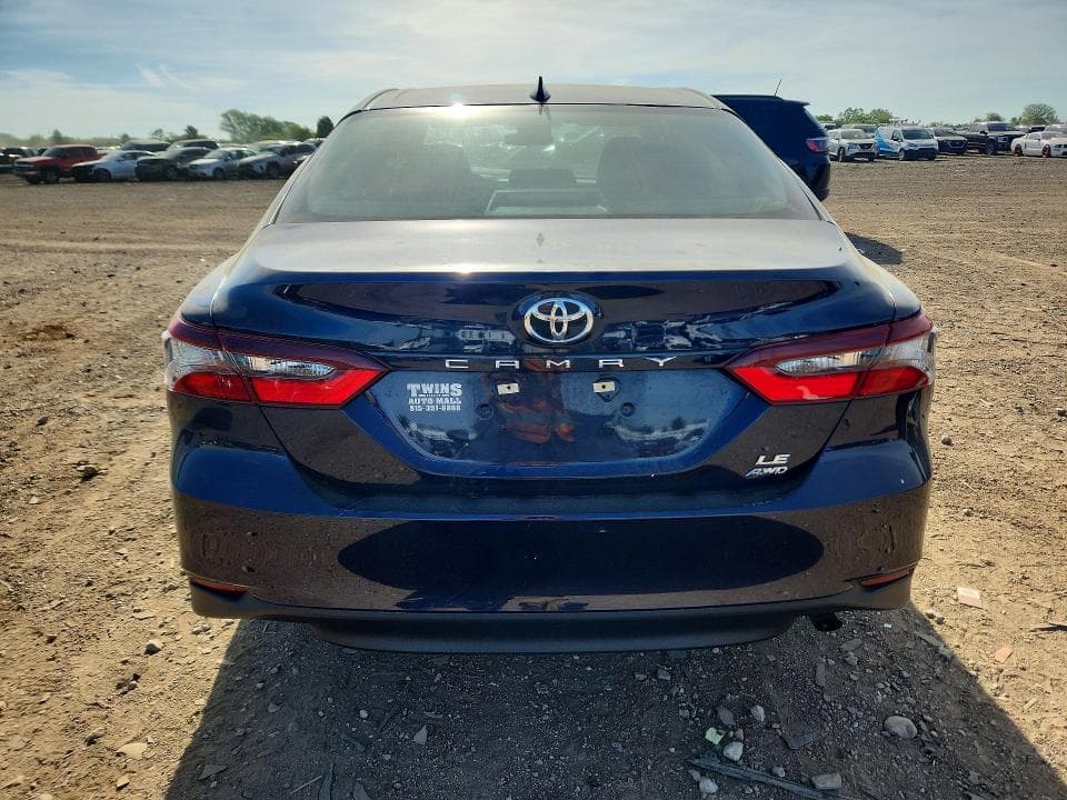 2022 TOYOTA CAMRY LE 6