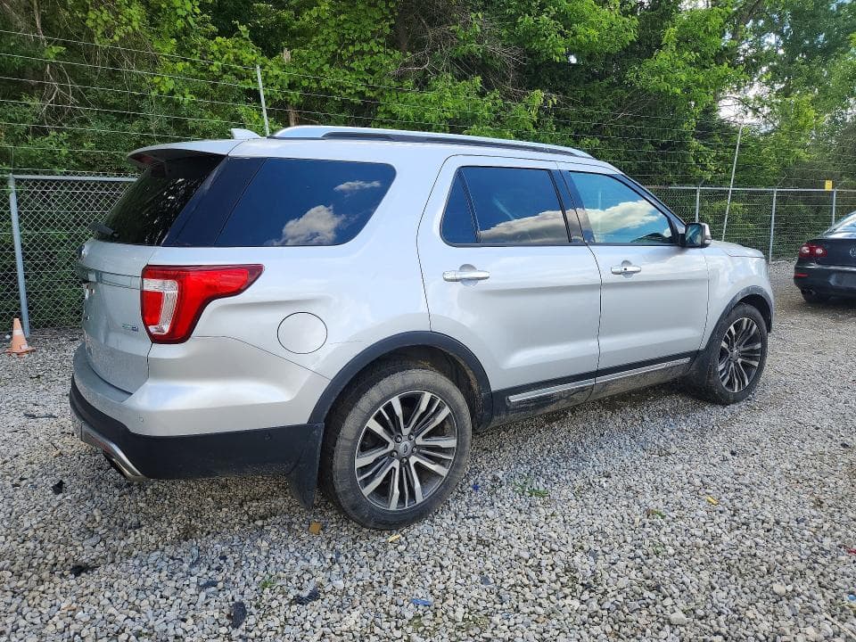 2017 FORD EXPLORER PLATINUM 3