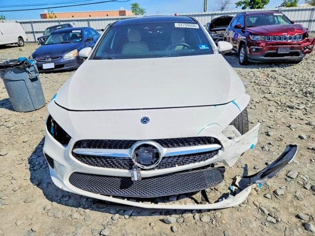 2019 MERCEDES-BENZ A 220 4MATIC 5