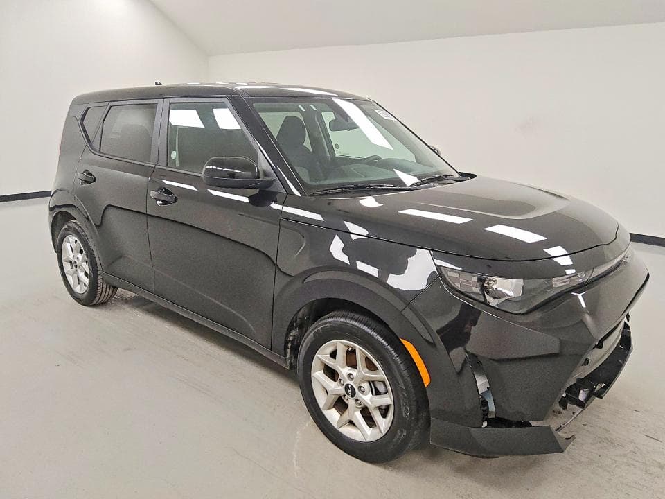 2025 KIA SOUL LX 4