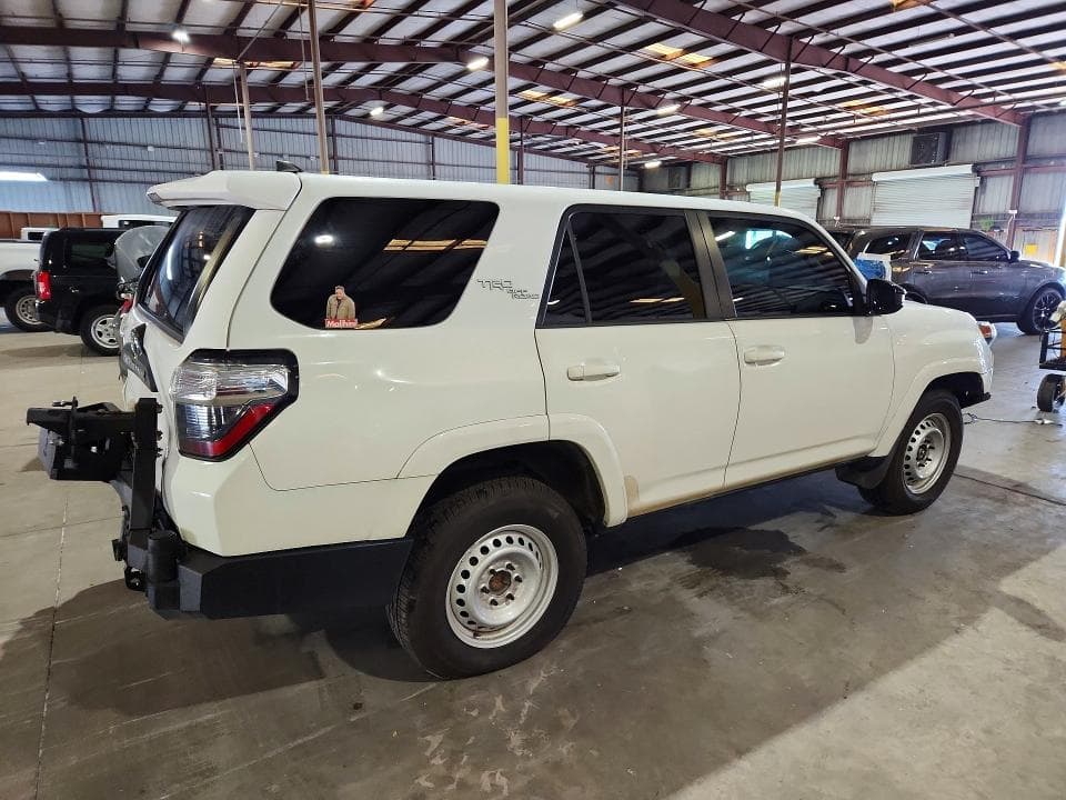 2017 TOYOTA 4RUNNER DELUXE V6 3