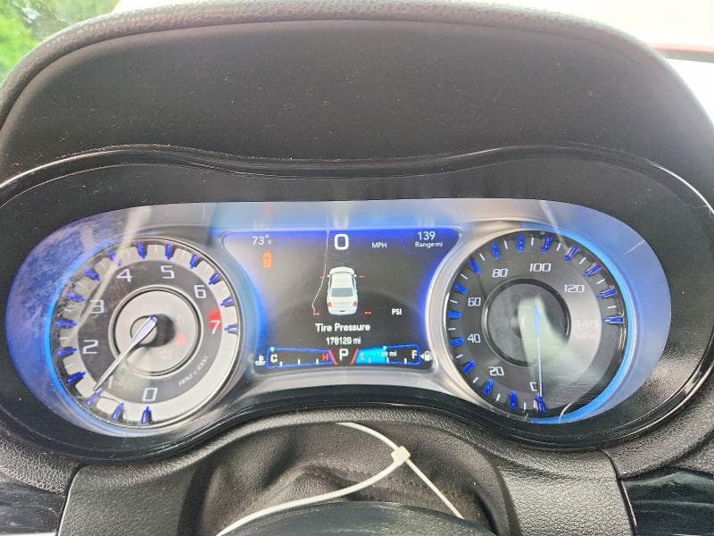 2017 CHRYSLER 300 S 9