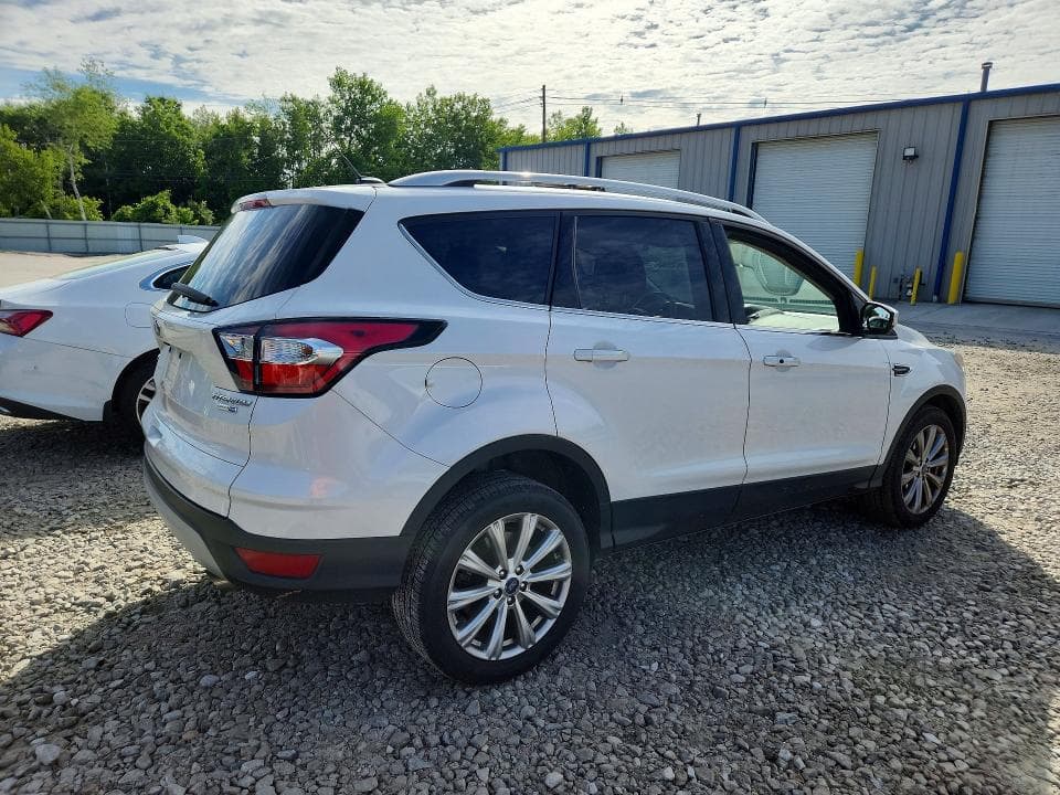 2017 FORD ESCAPE TITANIUM 3