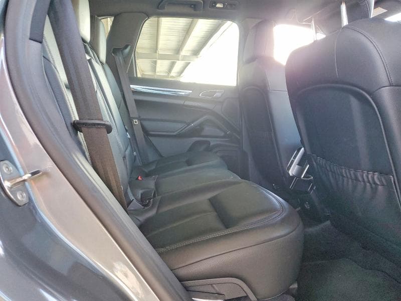 2018 PORSCHE CAYENNE 10