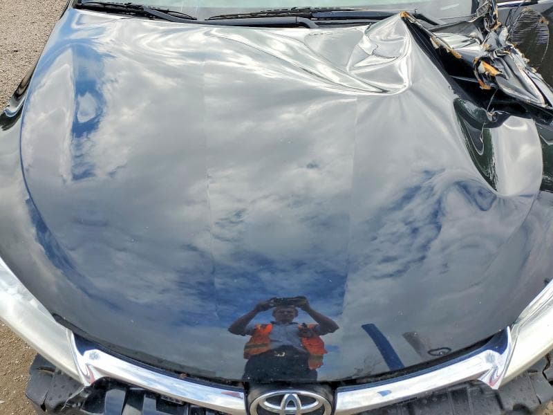 2017 TOYOTA CAMRY LE 11