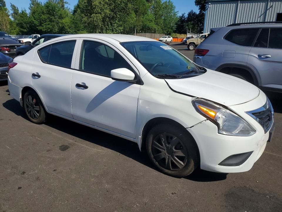 2019 NISSAN VERSA S 4