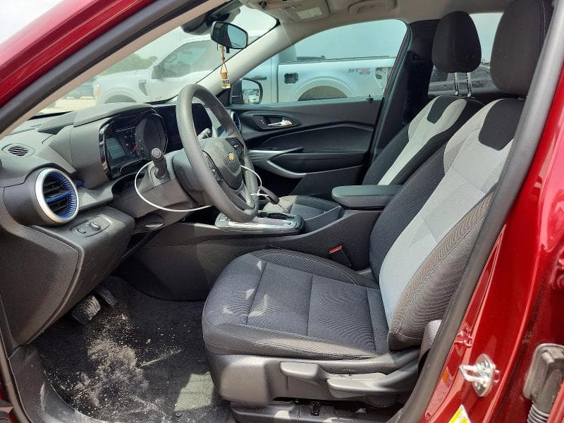 2025 CHEVROLET TRAX LS 7