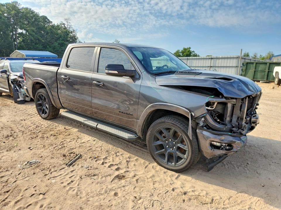 2021 RAM 1500 LARAMIE 4