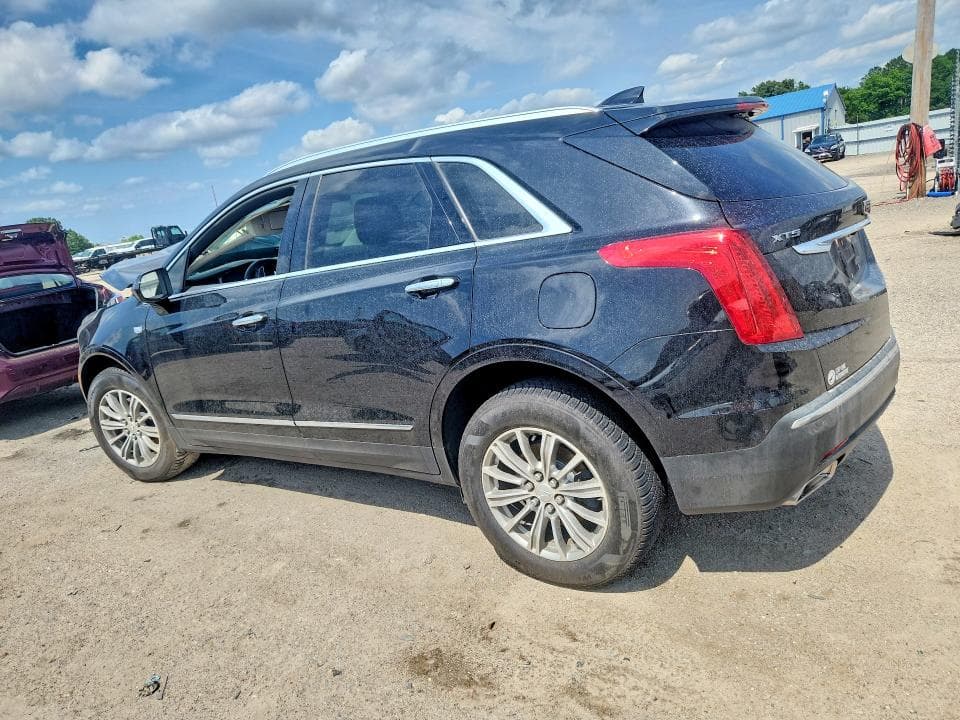 2017 CADILLAC XT5 LUXURY 2