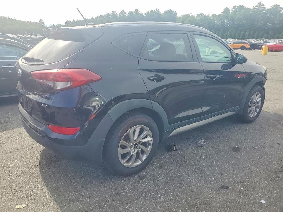 2017 HYUNDAI TUCSON SE 3