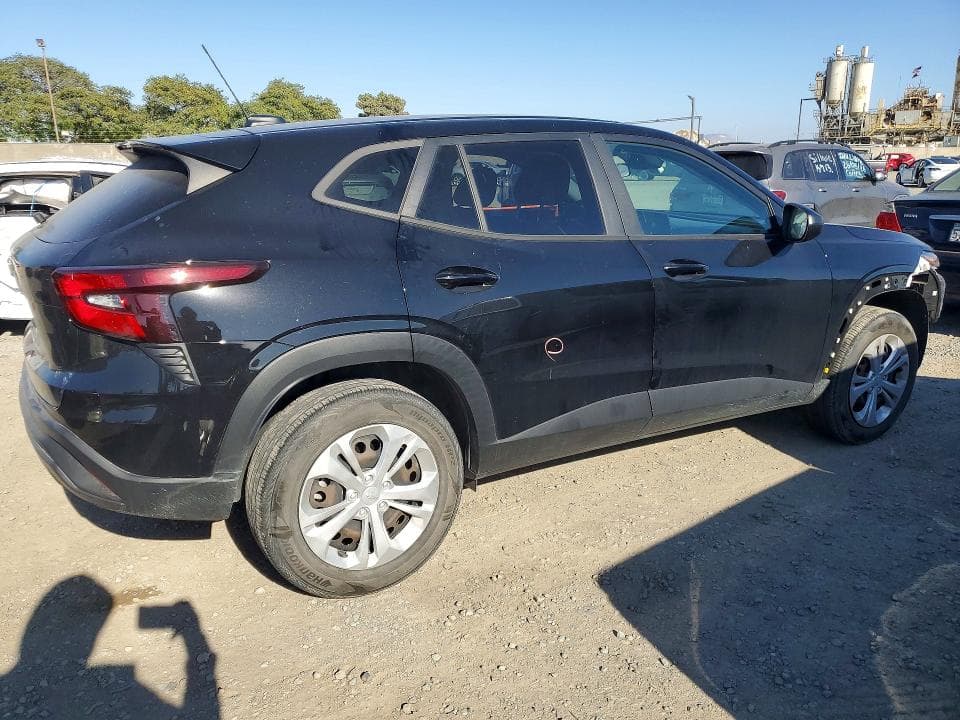 2024 CHEVROLET TRAX LS 3