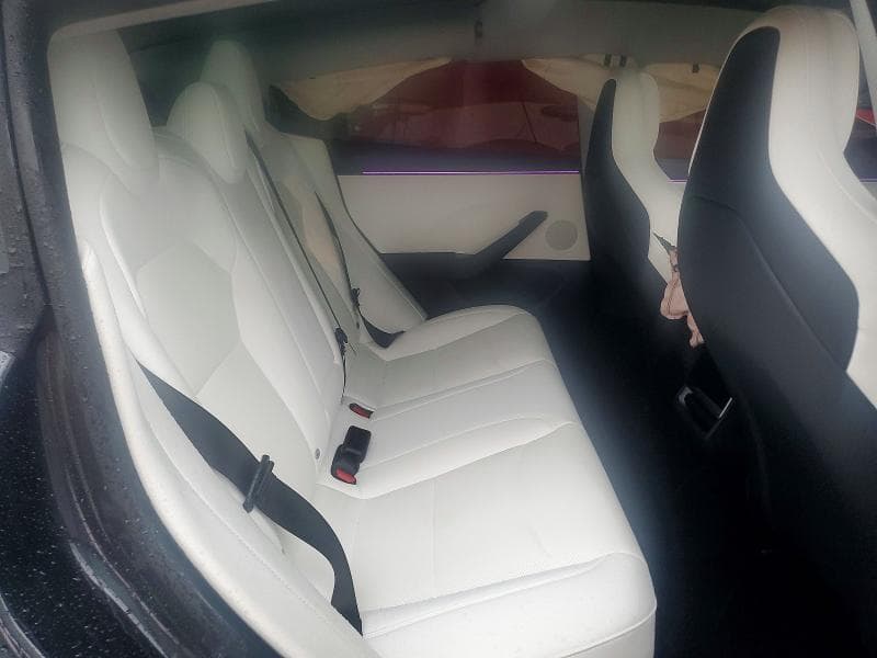 2026 TESLA MODEL 3 10