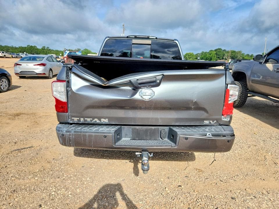 2017 NISSAN TITAN SV 6