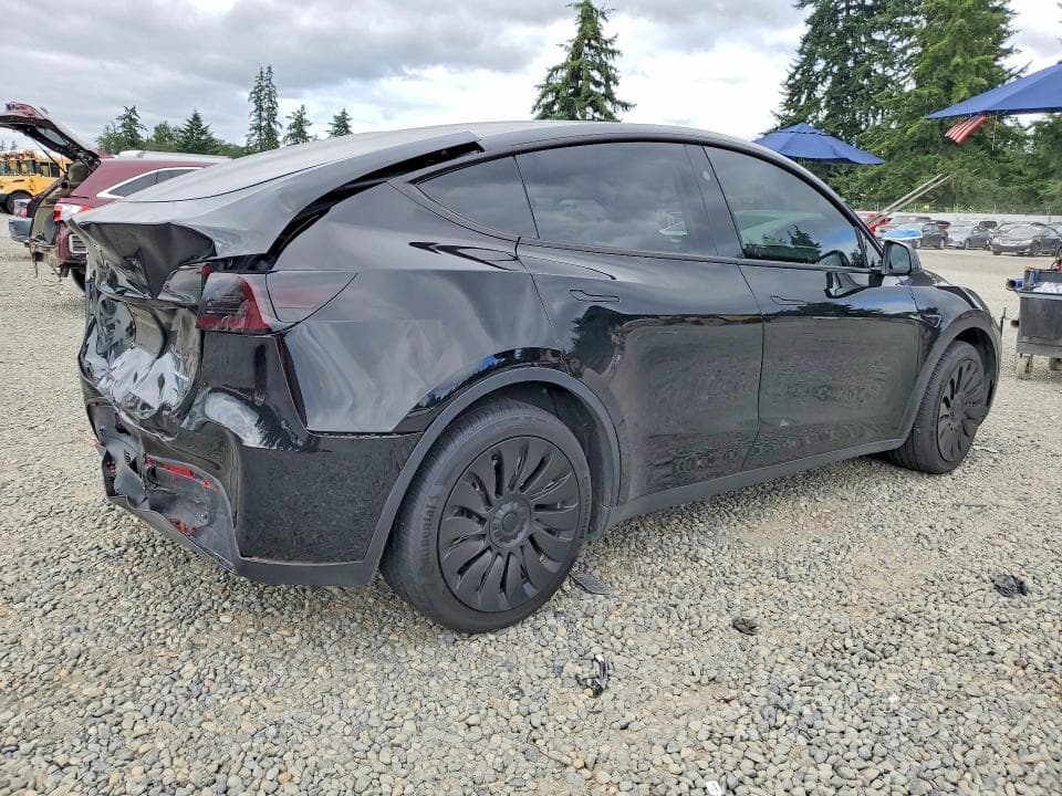 2023 TESLA MODEL  Y 3