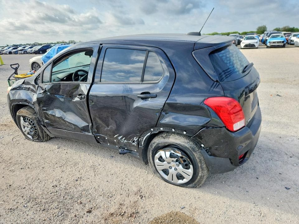 2017 CHEVROLET TRAX LS 2