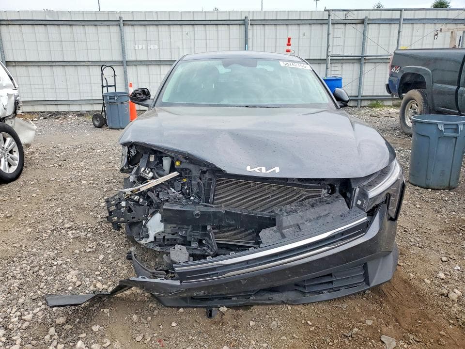 2025 KIA K4 5
