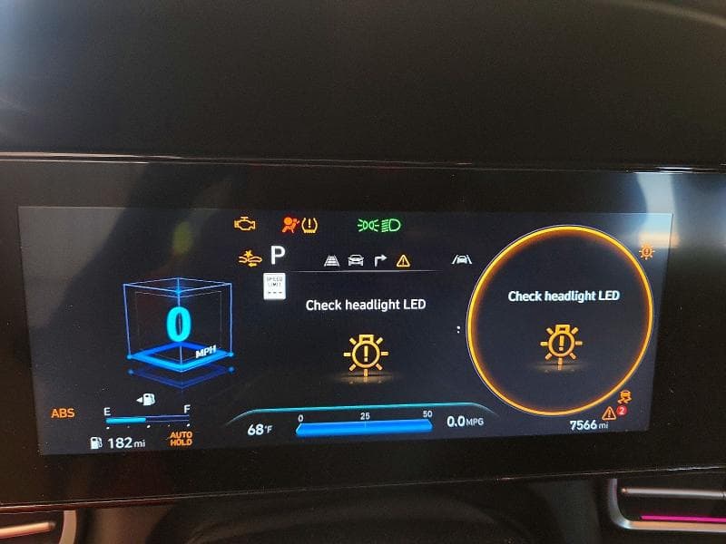 2025 HYUNDAI ELANTRA LIMITED 9