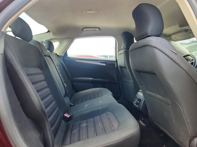 2017 FORD FUSION SE 10