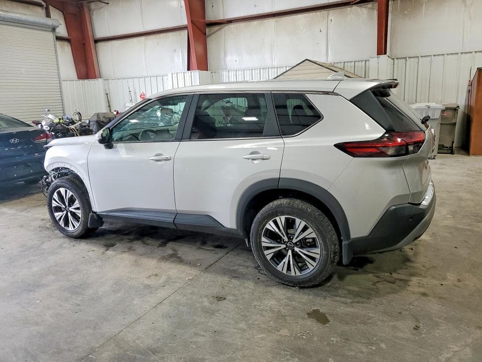 2022 NISSAN ROGUE SV 2