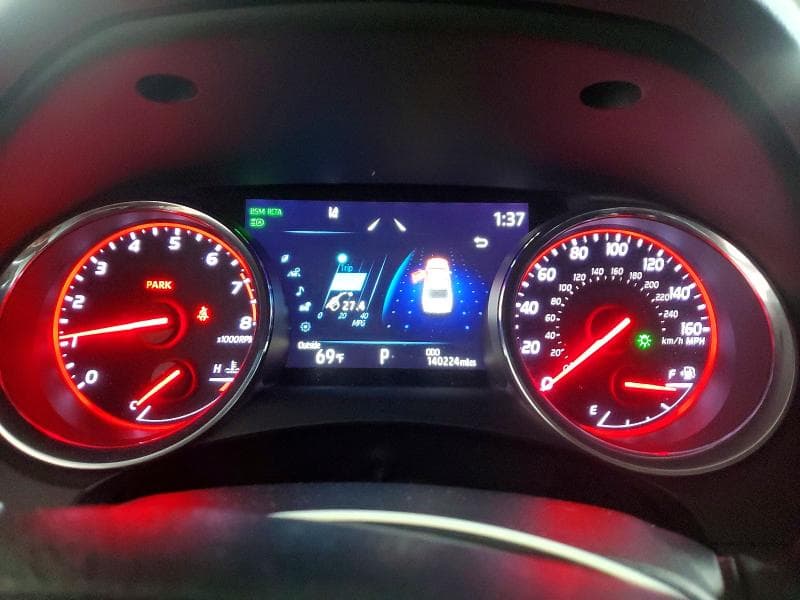 2019 TOYOTA CAMRY XSE 9