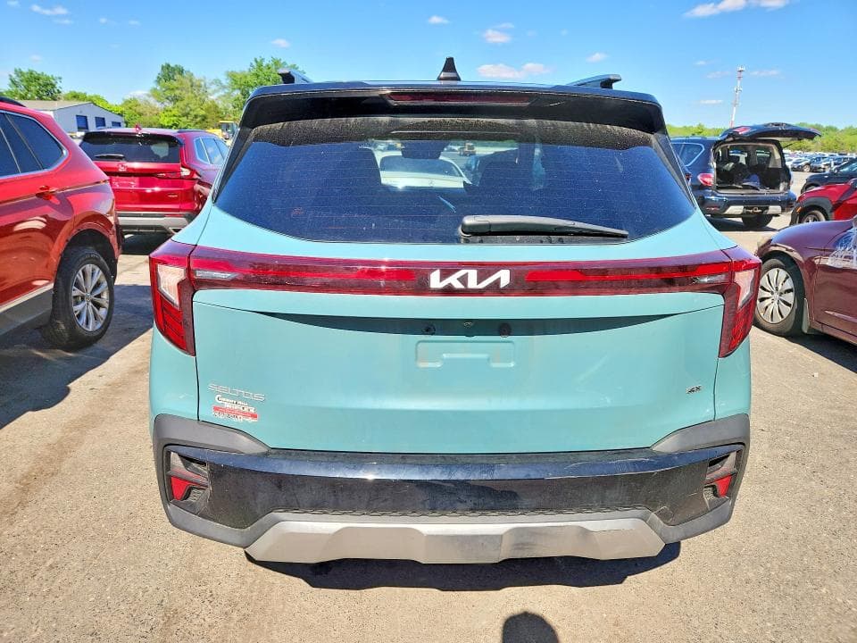 2025 KIA SELTOS S 6