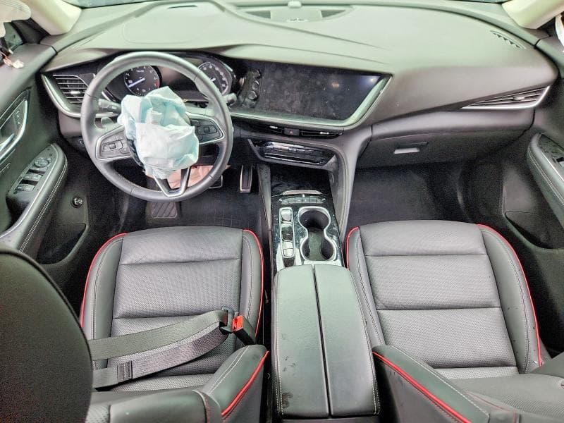2023 BUICK ENVISION ESSENCE 8