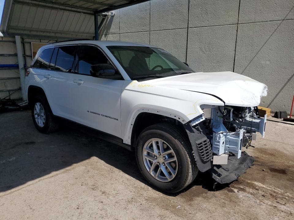 2025 JEEP GRAND CHEROKEE LAREDO 4