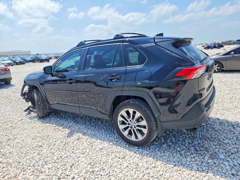 2025 TOYOTA RAV4 XLE PREMIUM 2
