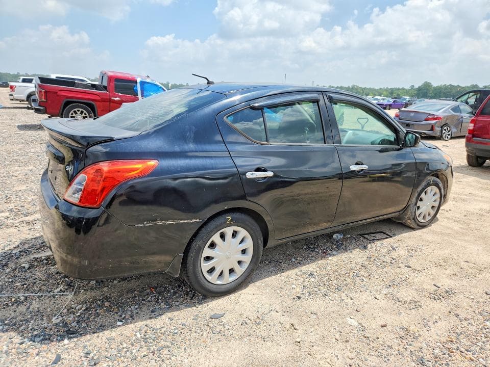 2017 NISSAN VERSA 1.6 SV 3