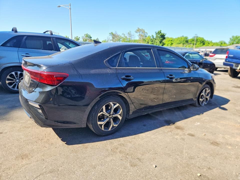 2021 KIA FORTE LXS 3