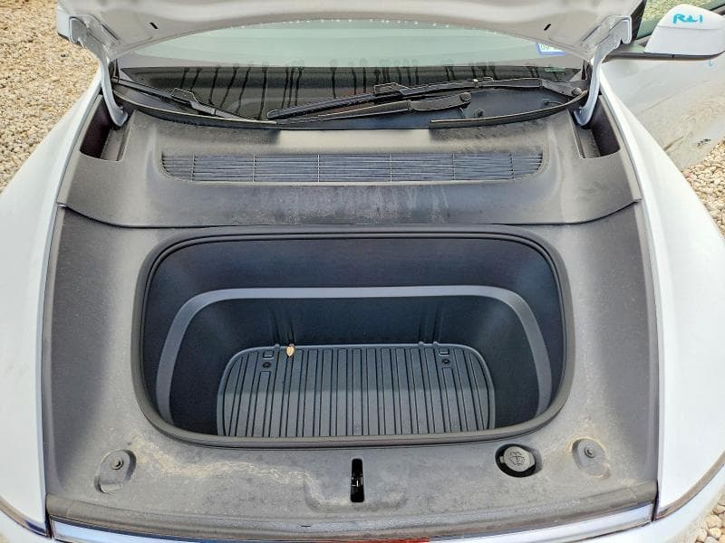 2026 TESLA MODEL Y 12