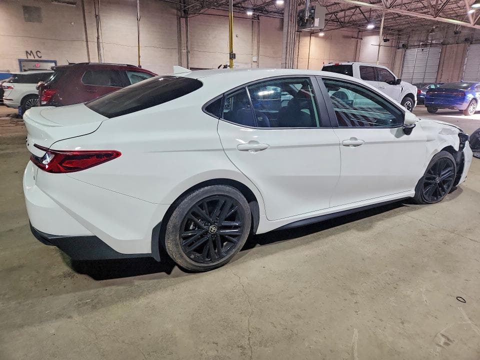 2025 TOYOTA CAMRY SE 3
