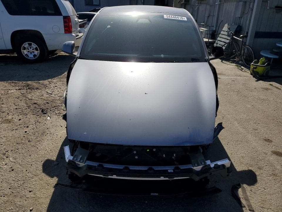 2026 TESLA MODEL Y 5