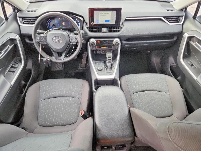 2024 TOYOTA RAV4 HYBRID XLE 8