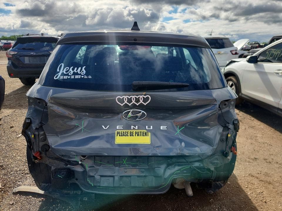 2021 HYUNDAI VENUE SE 6